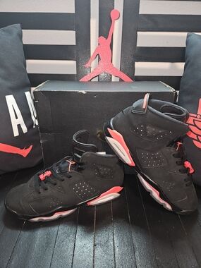 Nike Air Jordan 6 Retro 'Black Infrared' (2019) (GS) - Sz 7Y/8.5W (384665-060)